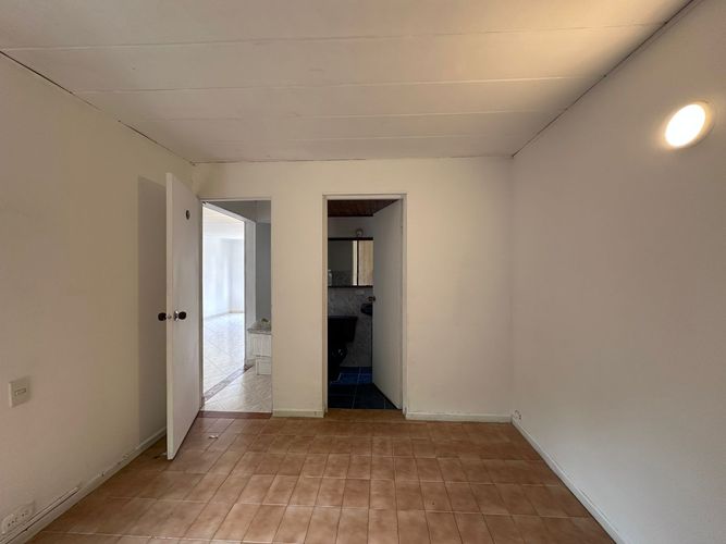 Apartamento de 3 alcobas en arriendo en Los Naranjos, Medellín, 65 m² · foto 11 de 17
