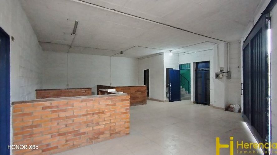Bodega en arriendo en Trinidad, Medellín, 450 m² · foto 7 de 24