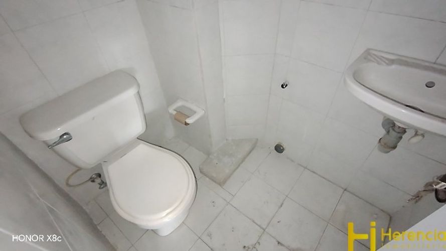 Bodega en arriendo en Trinidad, Medellín, 450 m² · foto 9 de 24