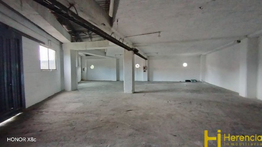 Bodega en arriendo en Trinidad, Medellín, 450 m² · foto 18 de 24