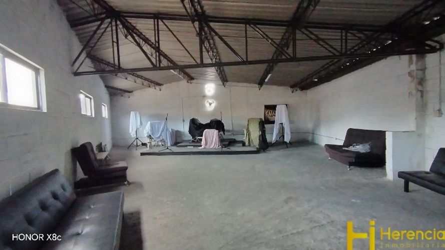 Bodega en arriendo en Trinidad, Medellín, 450 m² · foto 23 de 24