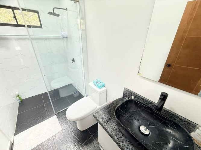 Casa de 3 alcobas en venta en Santa Ana, Rionegro, 213 m² · foto 19 de 24