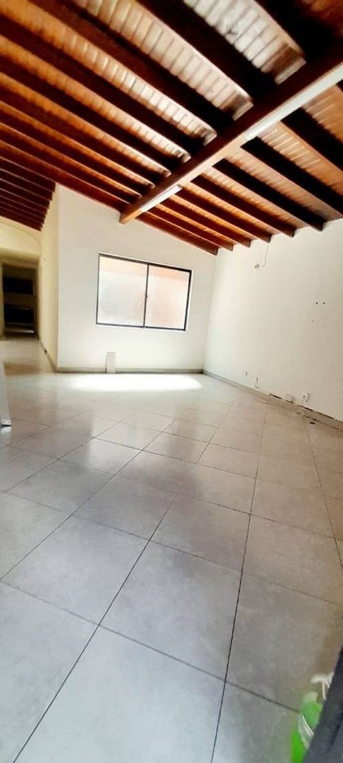 Apartamento en arriendo en La América, Medellín · foto 6 de 24
