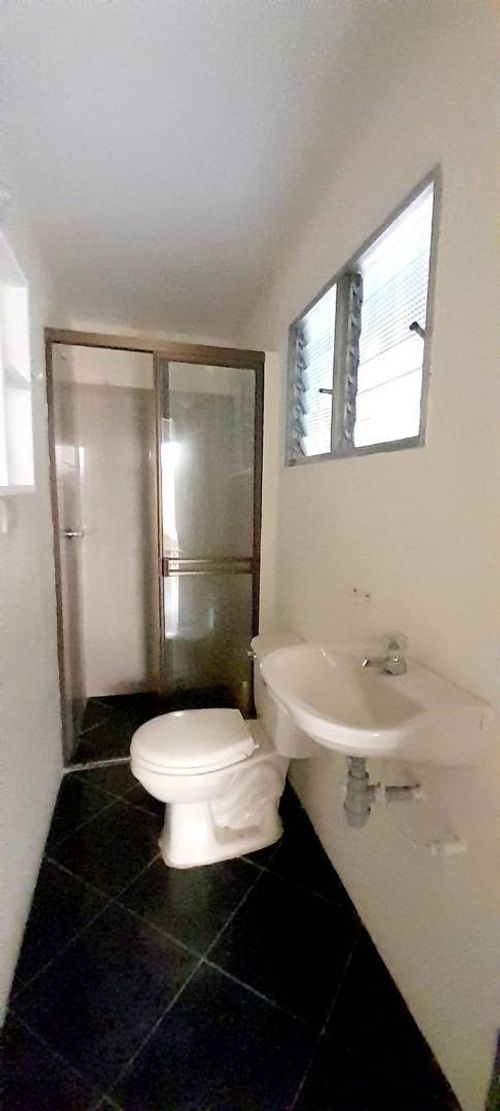 Apartamento en arriendo en La América, Medellín · foto 16 de 24