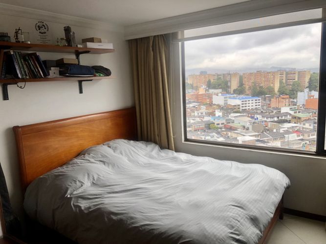 Apartamento de 4 alcobas en venta en El Recuerdo, Bogotá, 171 m² · foto 5 de 13