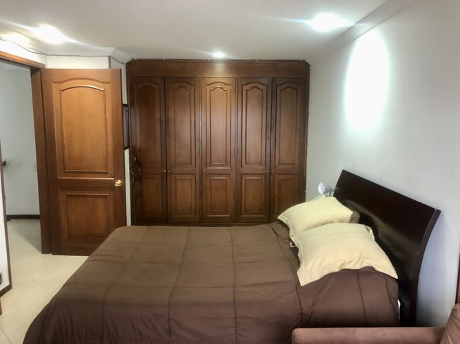 Apartamento de 4 alcobas en venta en El Recuerdo, Bogotá, 171 m² · foto 9 de 13