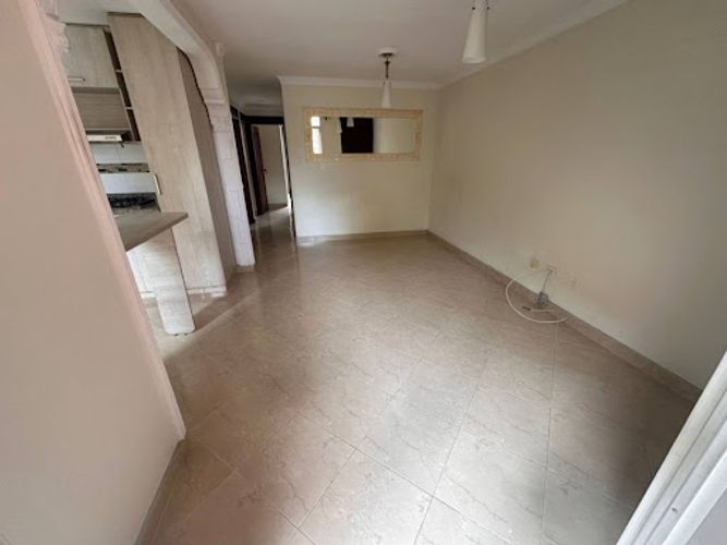 Apartamento de 3 alcobas en arriendo en Loma Del Barro, Sabaneta, 70 m² · foto 2 de 13
