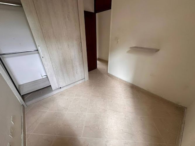 Apartamento de 3 alcobas en arriendo en Loma Del Barro, Sabaneta, 70 m² · foto 7 de 13
