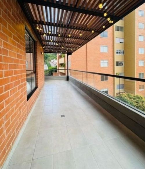 Apartamento de 2 alcobas en venta en Loma De Las Brujas, Envigado, 116 m² · foto 7 de 12