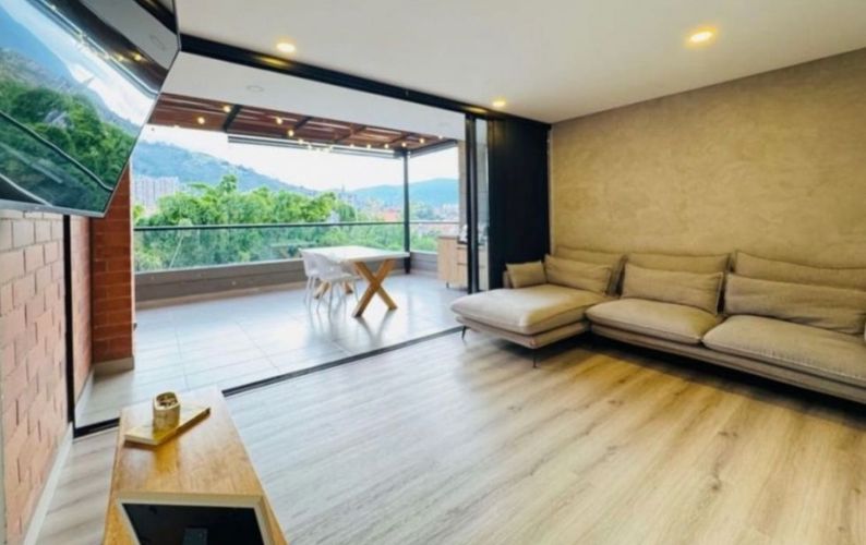 Apartamento de 2 alcobas en venta en Loma De Las Brujas, Envigado, 116 m² · foto 11 de 12