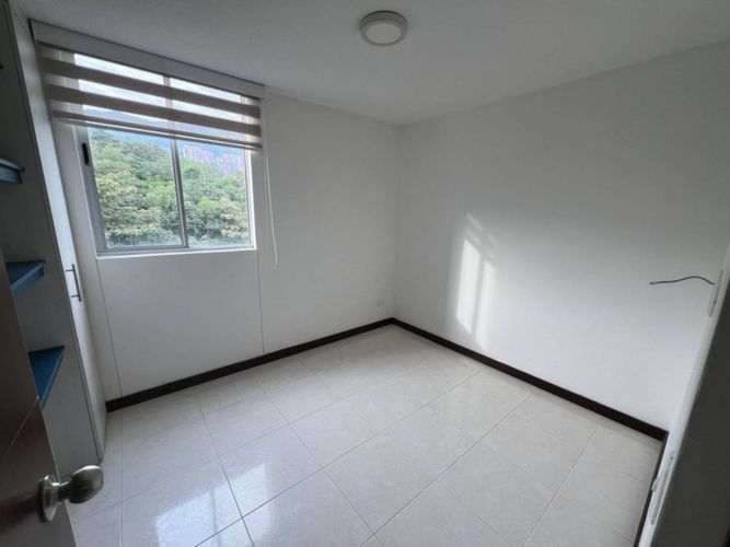 Apartamento de 3 alcobas en arriendo en Calasanz, Medellín, 55 m² · foto 8 de 11