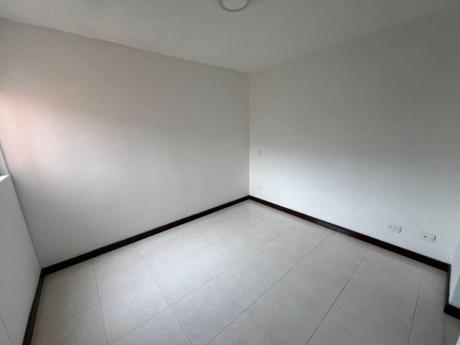 Apartamento de 3 alcobas en arriendo en Calasanz, Medellín, 55 m² · foto 9 de 11