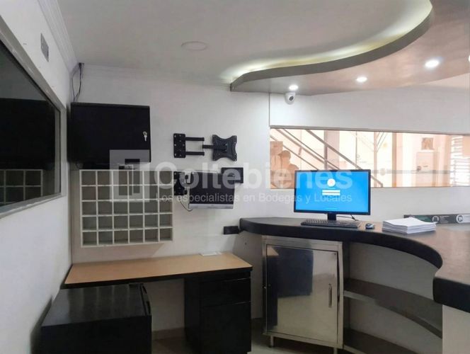 Edificio en arriendo en Laureles, Medellín, 1650 m² · foto 3 de 24