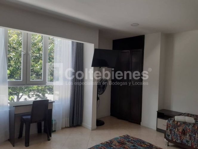 Edificio en arriendo en Laureles, Medellín, 1650 m² · foto 11 de 24