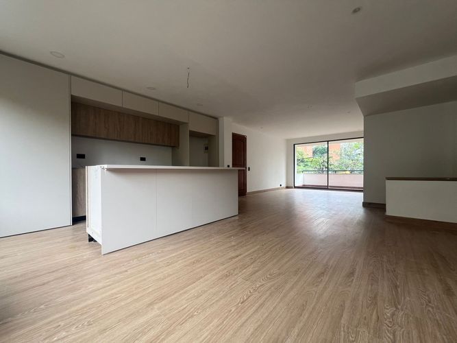 Apartamento de 3 alcobas en venta en El Poblado, Medellín, 116 m² · foto 5 de 14