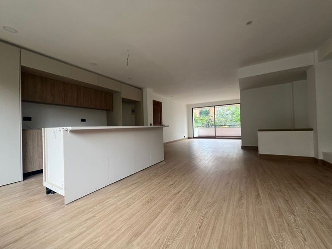 Apartamento de 3 alcobas en venta en El Poblado, Medellín, 116 m² · foto 3 de 14