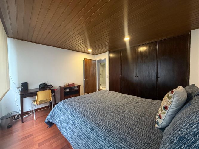 Apartamento de 2 alcobas en venta en Santa Barbara Central, Bogotá, 79 m² · foto 7 de 15