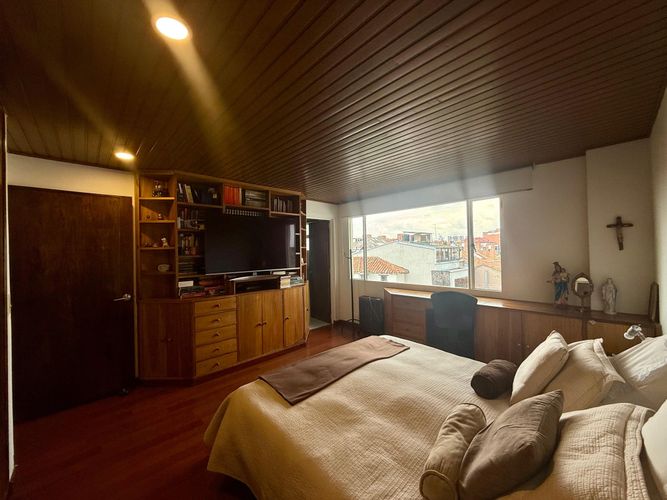 Apartamento de 2 alcobas en venta en Santa Barbara Central, Bogotá, 79 m² · foto 9 de 15