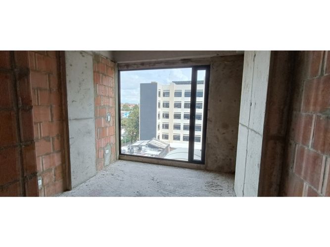 Apartaestudio en venta en Chico, Bogotá, 17 m² · foto 2 de 24