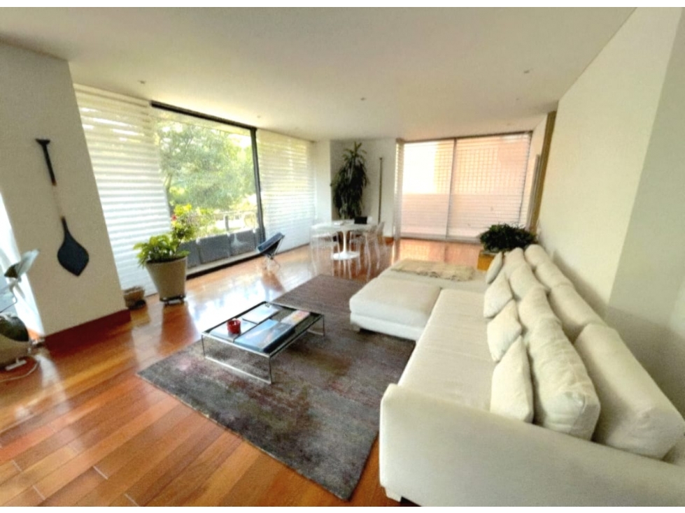 Apartamento en venta en Chico Norte, Bogotá · foto 3 de 15