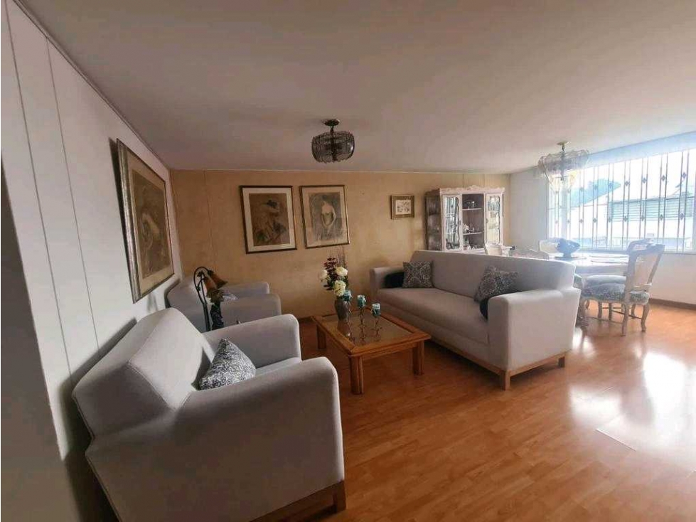 Apartamento en venta en Polo Club, Bogotá · foto 2 de 24