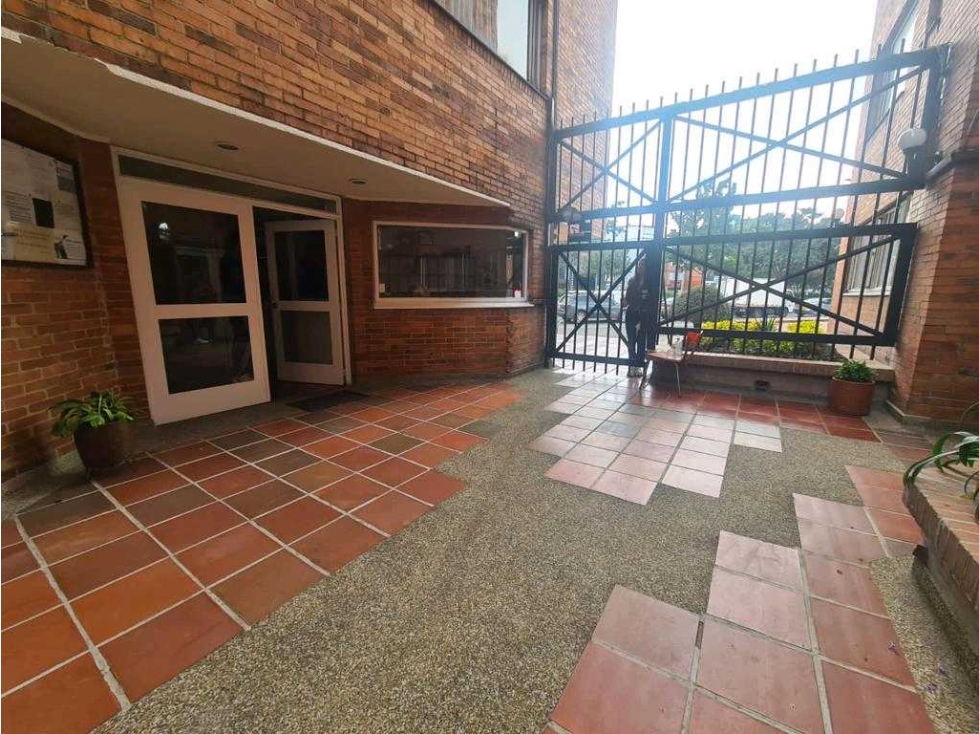 Apartamento en venta en Polo Club, Bogotá · foto 18 de 24