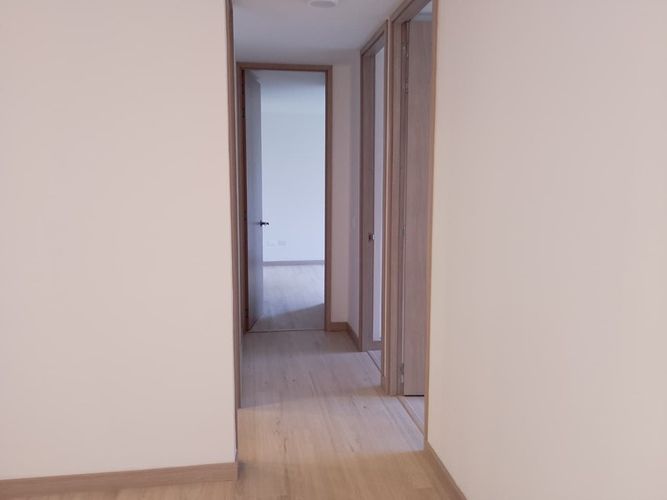 Apartamento de 3 alcobas en venta en Cuatro Esquinas, Rionegro, 71 m² · foto 4 de 17