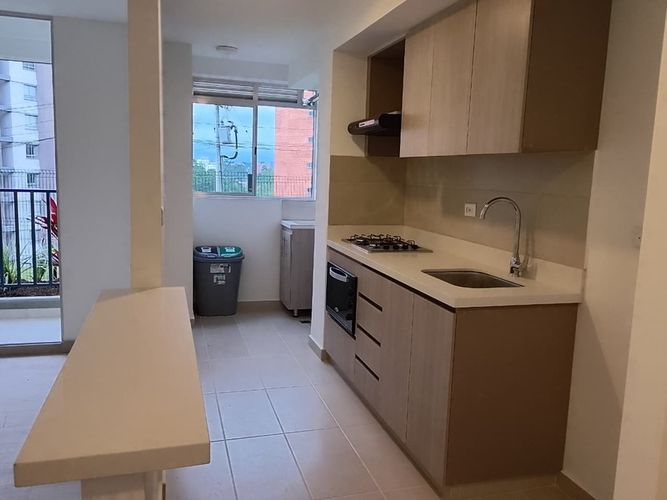 Apartamento de 3 alcobas en venta en Cuatro Esquinas, Rionegro, 71 m² · foto 5 de 17