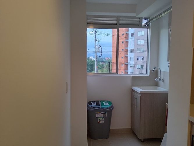 Apartamento de 3 alcobas en venta en Cuatro Esquinas, Rionegro, 71 m² · foto 15 de 17
