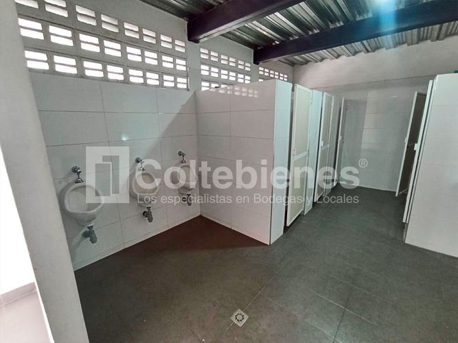 Local en venta en Actividad Multiple, Copacabana, 1237 m² · foto 13 de 20