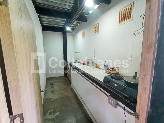 Local en arriendo en Actividad Multiple, Copacabana, 1237 m² · foto 6 de 20