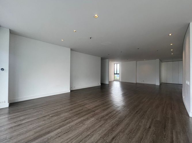 Apartamento de 3 alcobas en arriendo en El Poblado, Medellín, 240 m² · foto 8 de 20