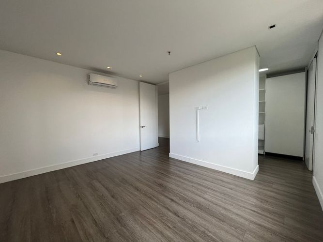 Apartamento de 3 alcobas en arriendo en El Poblado, Medellín, 240 m² · foto 11 de 20