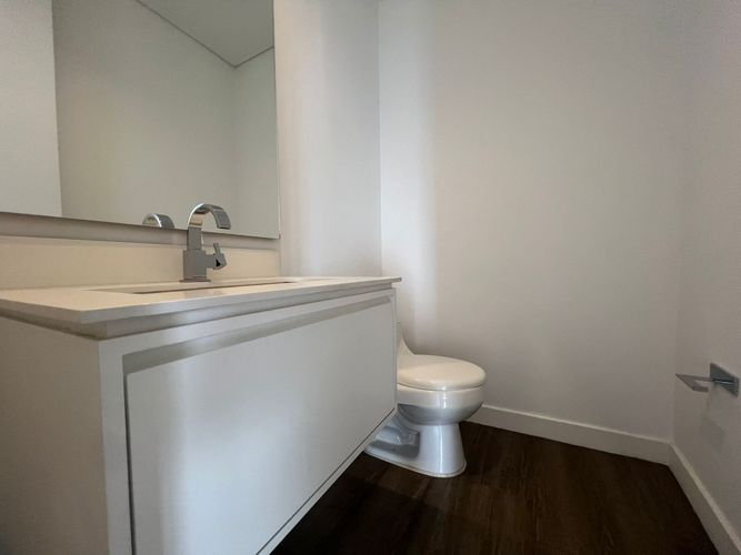 Apartamento de 3 alcobas en arriendo en El Poblado, Medellín, 240 m² · foto 20 de 20
