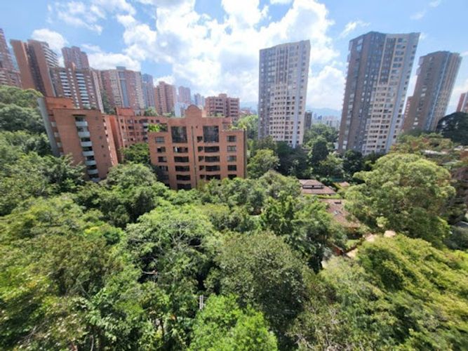 Apartamento de 3 alcobas en arriendo en Vizcaya, Medellín, 170 m² · foto 8 de 20