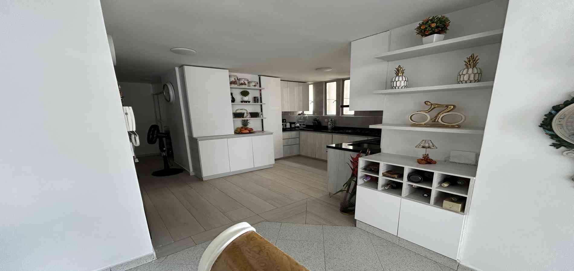 Apartamento en venta en Sector Plaza De Bolivar, Pereira · foto 4 de 13