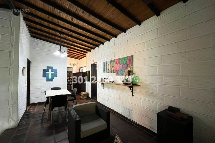 Casa de 3 alcobas en venta en El Velodromo, Medellín, 148 m² · foto 2 de 24