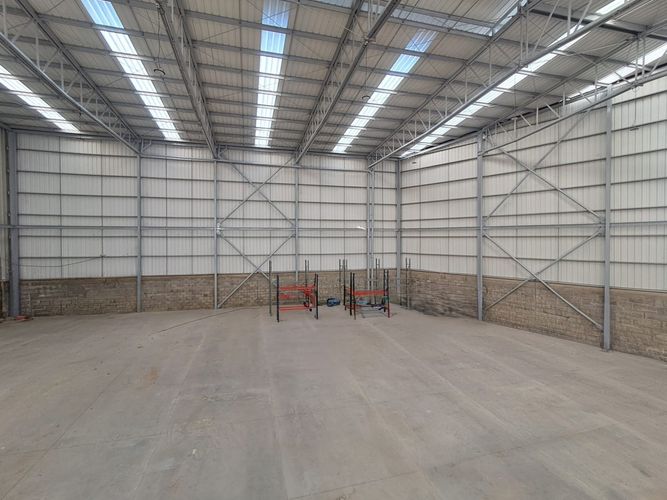 Bodega en arriendo en Santana, Dosquebradas, 1350 m² · foto 6 de 8