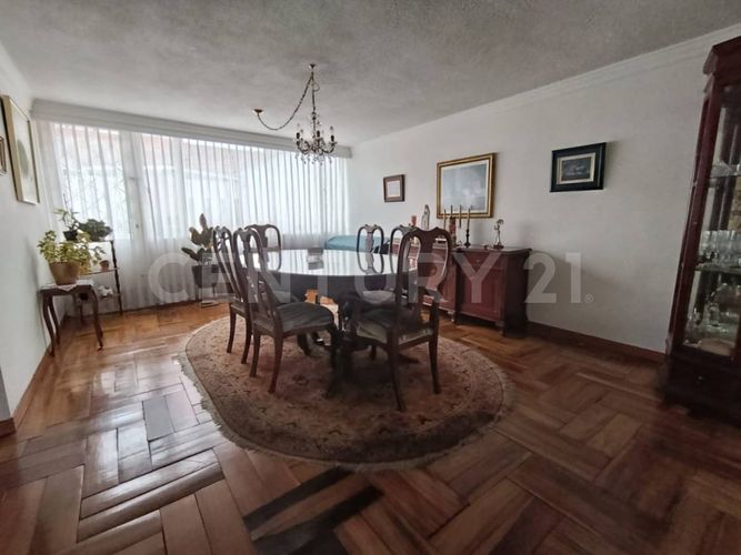 Casa de 4 alcobas en venta en Malibu, Bogotá, 224 m² · foto 2 de 18