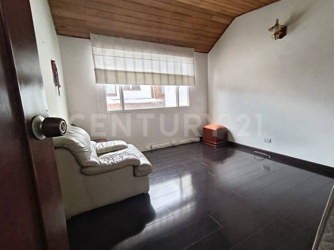 Casa de 4 alcobas en venta en Malibu, Bogotá, 224 m² · foto 5 de 18