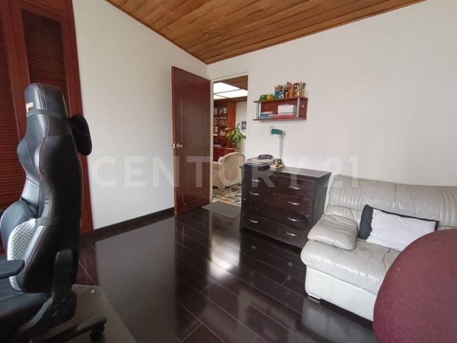 Casa de 4 alcobas en venta en Malibu, Bogotá, 224 m² · foto 11 de 18