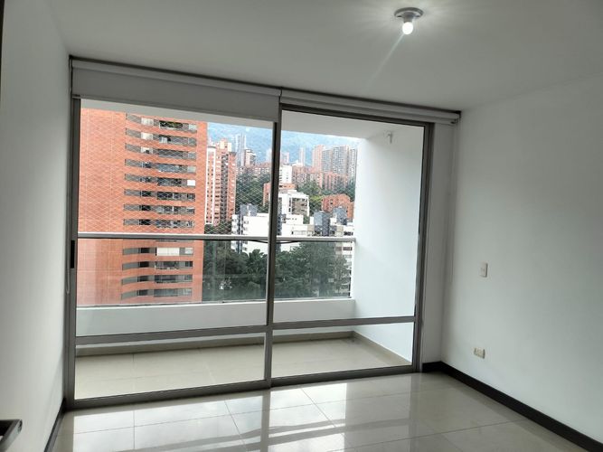 Apartamento de 1 alcoba en arriendo en El Poblado, Medellín, 54 m² · foto 4 de 14