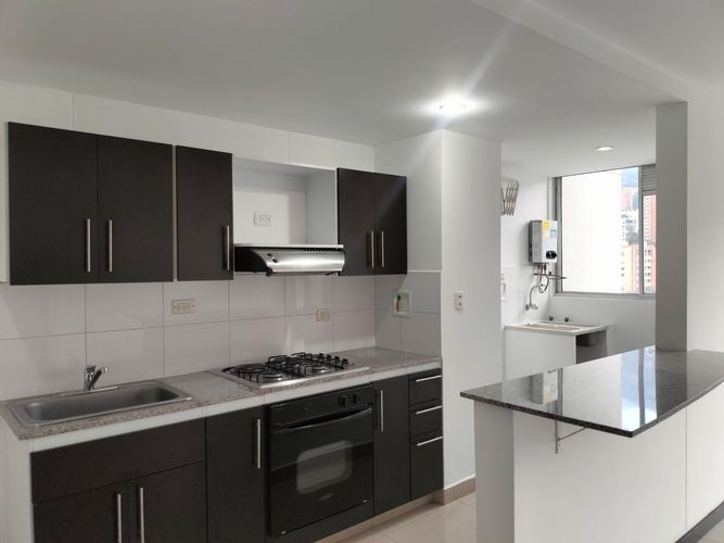 Apartamento de 1 alcoba en arriendo en El Poblado, Medellín, 54 m² · foto 8 de 14