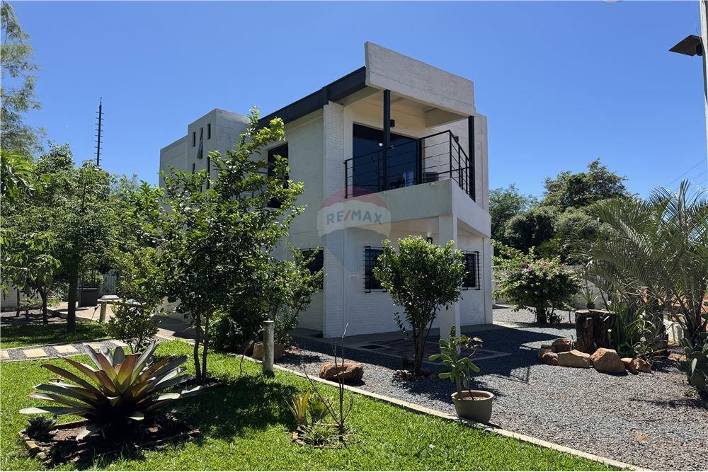 EXCLUSIVA RESIDENCIA CON IMPRESIONANTES VISTAS PANORÁMICAS AL LAGO — foto 3