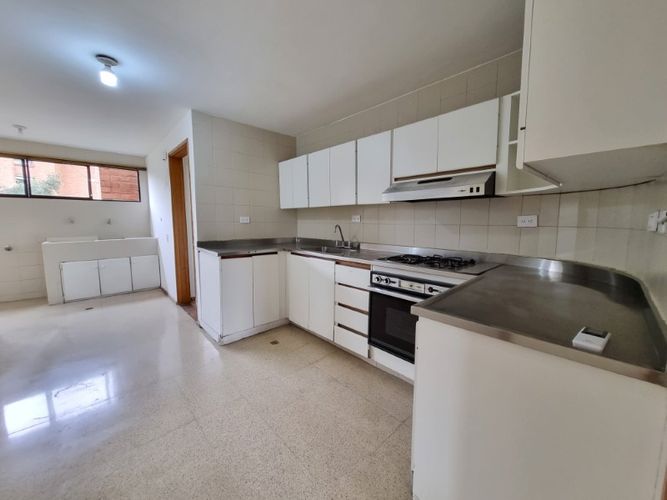Oficina en arriendo en La Aguacatala, Medellín, 170 m² · foto 7 de 24