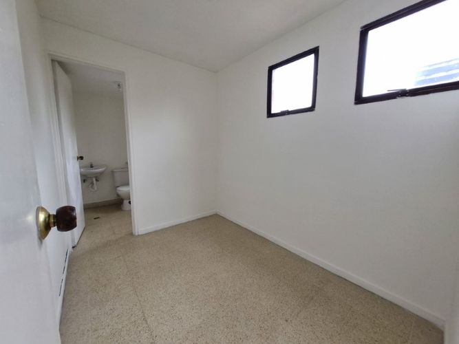 Oficina en arriendo en La Aguacatala, Medellín, 170 m² · foto 11 de 24