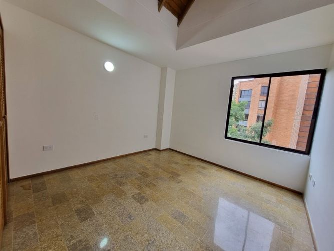 Oficina en arriendo en La Aguacatala, Medellín, 170 m² · foto 18 de 24