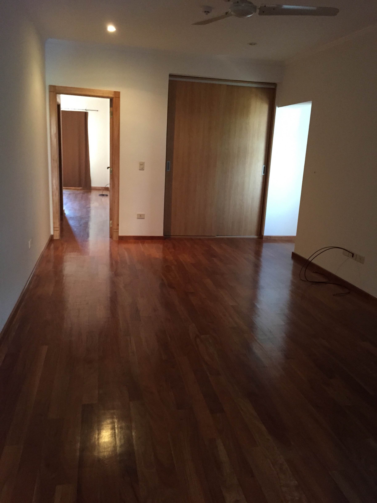 Amplio Departamento en Alquiler, Zona Exclusiva de Paseo Galería — foto 3