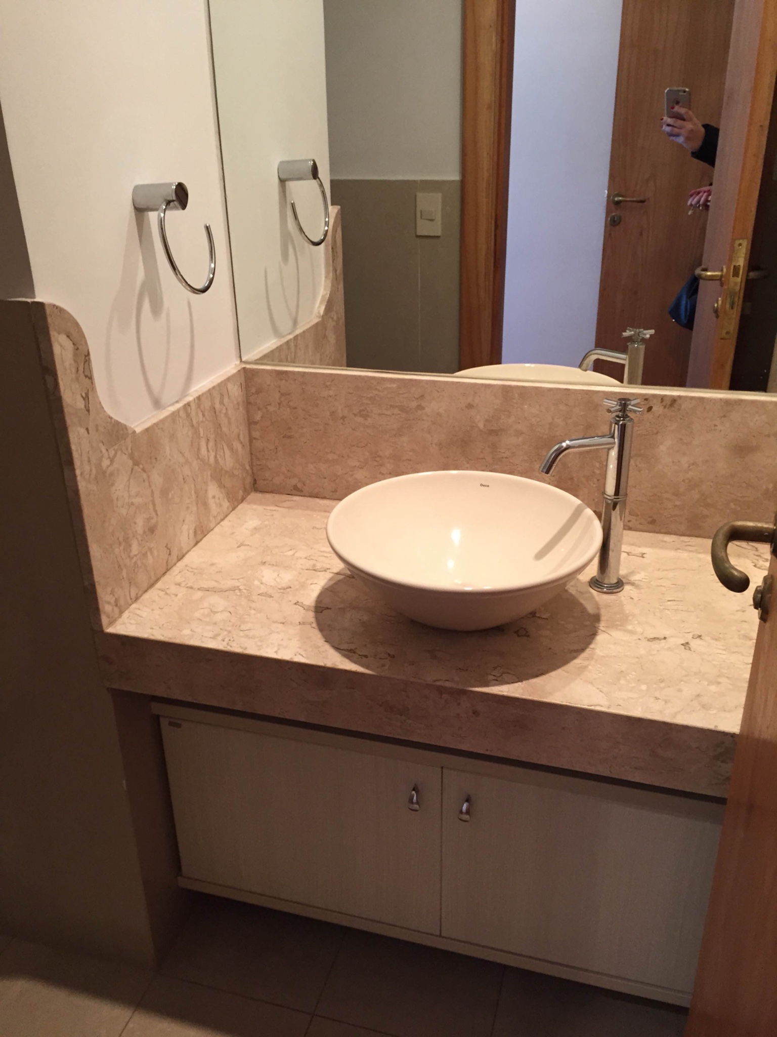 Amplio Departamento en Alquiler, Zona Exclusiva de Paseo Galería — foto 2