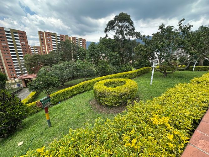 Casa de 3 alcobas en arriendo en Las Antillas, Envigado, 320 m² · foto 24 de 24
